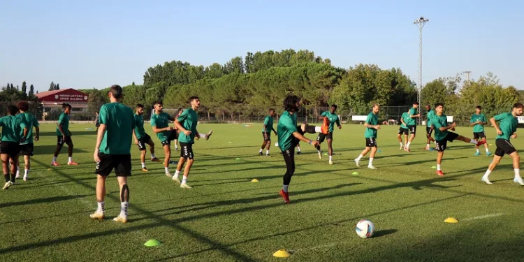 Sakaryaspor, Amedspor mesaisinde