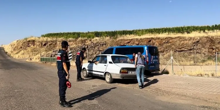 Jandarma ekipleri kayıp Narin için seferber oldu