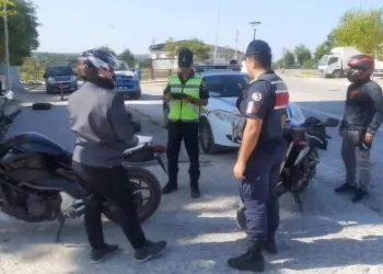 Jandarma ekiplerinden motosiklet denetimi