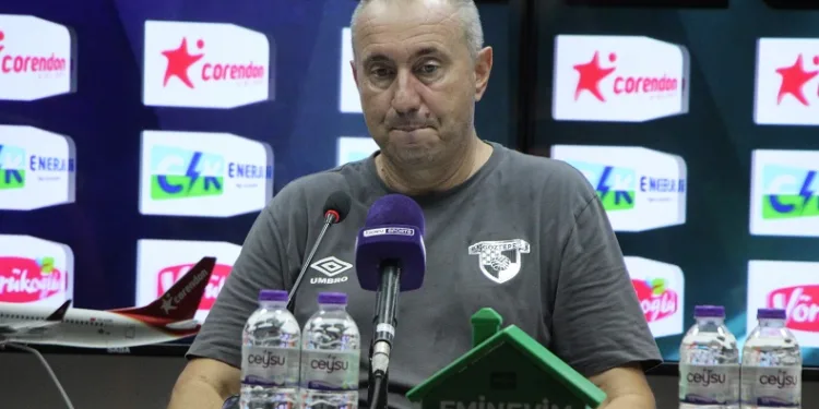 Göztepe Teknik Direktörü Stanimir Stoilov: “İki takım da gerçekten kazanmak için oynadı”