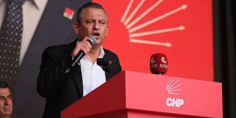 Özgür Özel’den Gaziantep’te Fıstık Mitingi