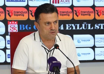 Sivasspor Teknik Direktörü Bülent Uygun’dan Zorbay Küçük’e tepki
