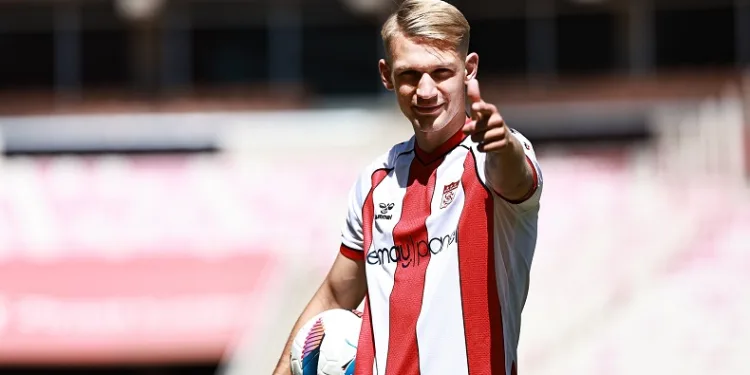 Sivasspor’un ön libero oyuncusu Jan Bieganski: “Avrupa hedefimiz var”