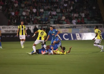 Fenerbahçe, Rizespor’a karşı galibiyet serisini 11 maça çıkardı