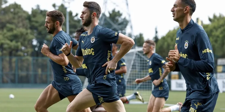 Fenerbahçe, Alanyaspor maçı hazırlıklarına başladı