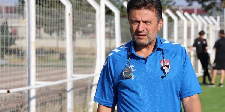 Sivasspor Teknik Direktörü Bülent Uygun: “Beşiktaş maçı çok zor geçecek”