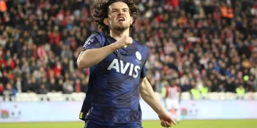 Ferdi Kadıoğlu resmen Brighton’da