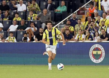 Ferdi Kadıoğlu, gelişimiyle Premier Lig’e adım attı