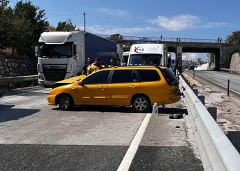 D100’de makaslayan tır kazaya sebep oldu