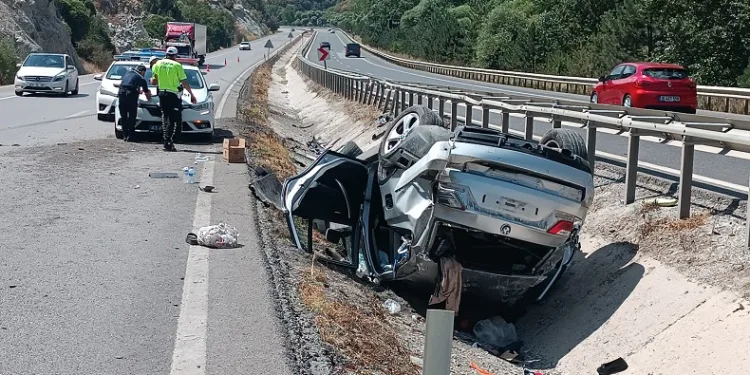 İki otomobilin takla attığı kazada 6 kişi yaralandı
