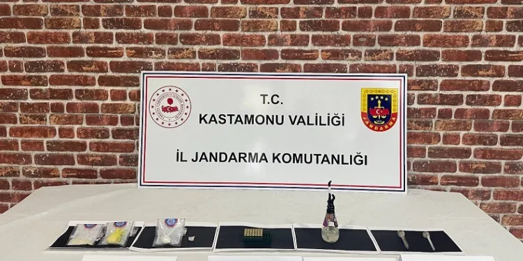 Uyuşturucu operasyonu: 2 gözaltı