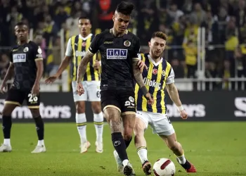 Fenerbahçe ile Alanyaspor 17. randevuda
