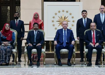 Büyükelçilerden Cumhurbaşkanı Erdoğan’a güven mektubu