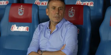 Trabzonspor Teknik Direktörü Abdullah Avcı: “Taraftarlarımızdan özür diliyoruz”
