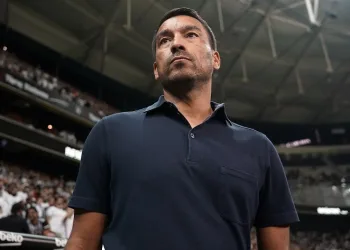 Beşiktaş Teknik Direktörü Giovanni van Bonckhorst: “Daha iyi rakiplere karşı da bu oyunu devam ettirmeliyiz”