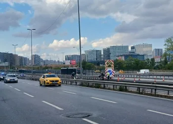 Ölümlü metrobüs kazası sonrası İBB’den ışıklı işaret levhalı önlem