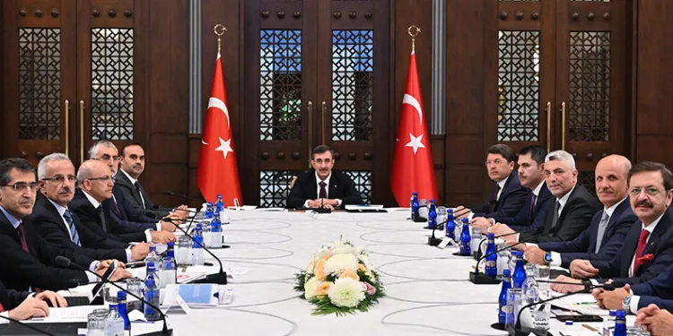 “Uluslararası firmaların ülkemize yatırımı konusunda yeni müjdelerin gelmesini bekliyoruz”