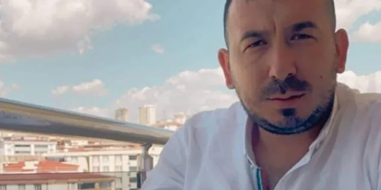 Taksi şoförü evinde bıçaklanarak öldürüldü