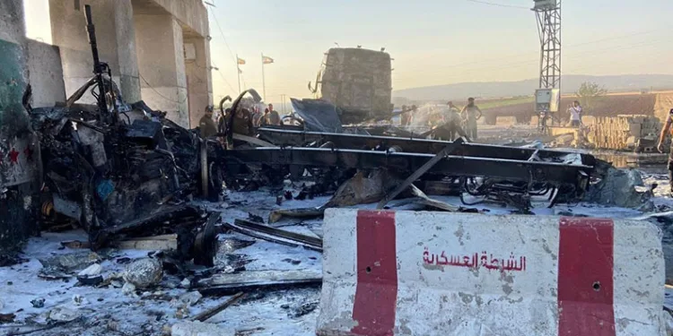 Azez’de bomba yüklü araç patladı: 9 ölü, 13 yaralı