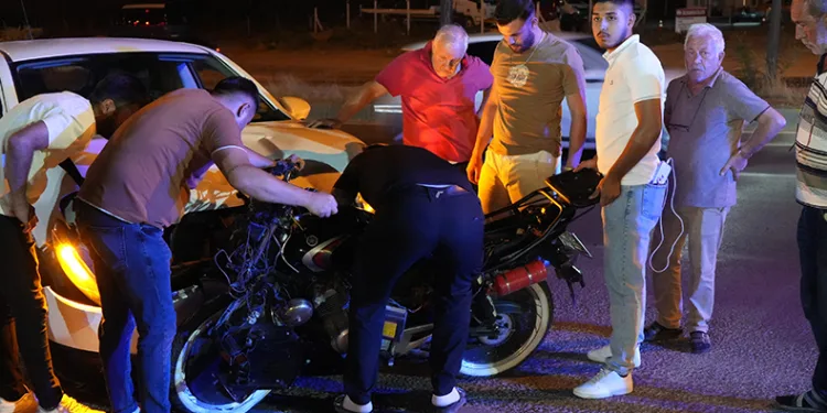 Cip ile motosiklet çarpıştı: 2 yaralı