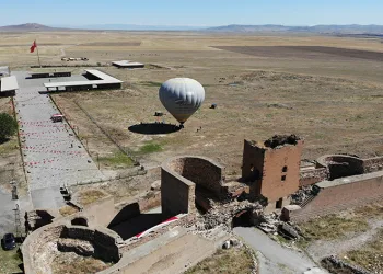 Tarihi Ani Ören Yeri’nde ilk kez balon uçuruldu
