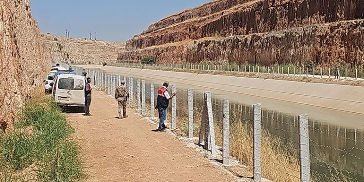 Sulama kanalına giren iki kardeş kayboldu
