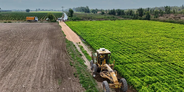 Tarsus’ta 30 yıllık yol sorunu çözüme kavuştu