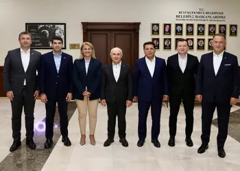 CHP’li 3’üncü bölge belediye başkanları Büyükçekmece’de buluştu