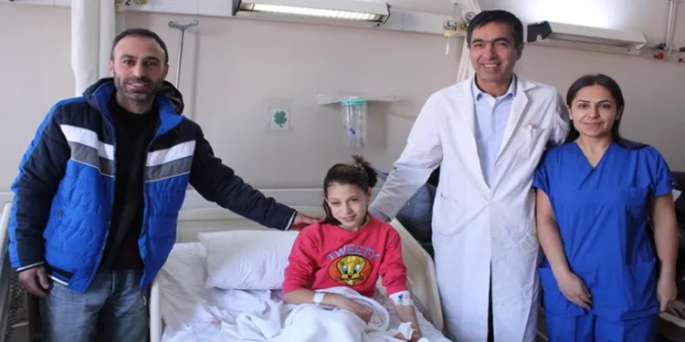 Poşet açarken gözüne bıçak saplanan Sudenaz’a ikinci kornea nakli