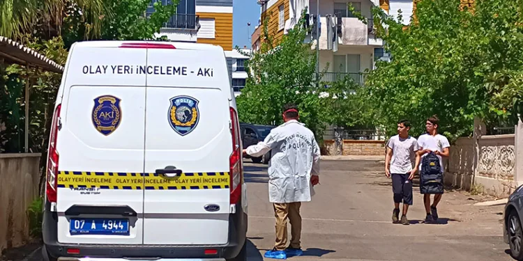 Bozulan klimasını onarmaya çalışırken hayatını kaybetti