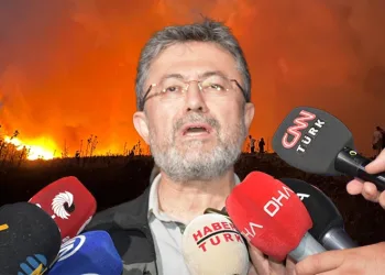 Bakan Yumaklı: “İzmir’deki yangın piknik ateşinden çıktı”
