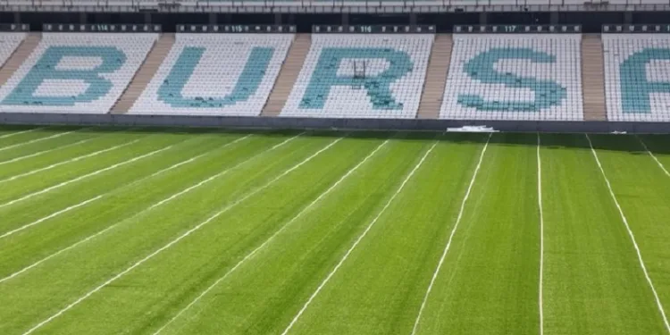Bursaspor’da saha zemini ilk maça hazır olacak