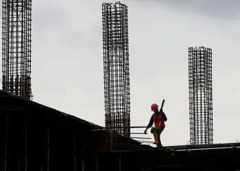 Ruhsat verilen binaların yüzölçümü azaldı