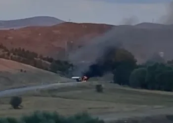 Akaryakıt tankerinin devrildiği yol 14 saat sonra trafiğe açıldı