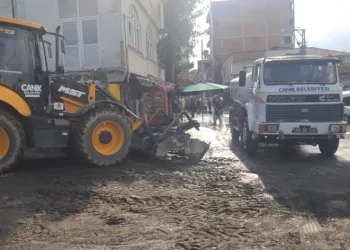 Canik’te sağanağa karşı önlem
