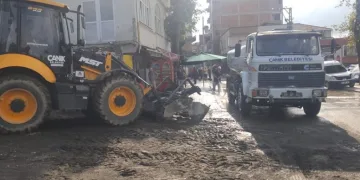 Canik’te sağanağa karşı önlem