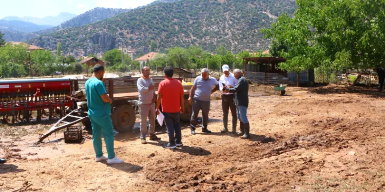 Elmalı’da hasar tespit çalışması yapıldı