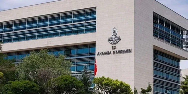 AYM sitesine ulaşılamıyor: Açıklama geldi