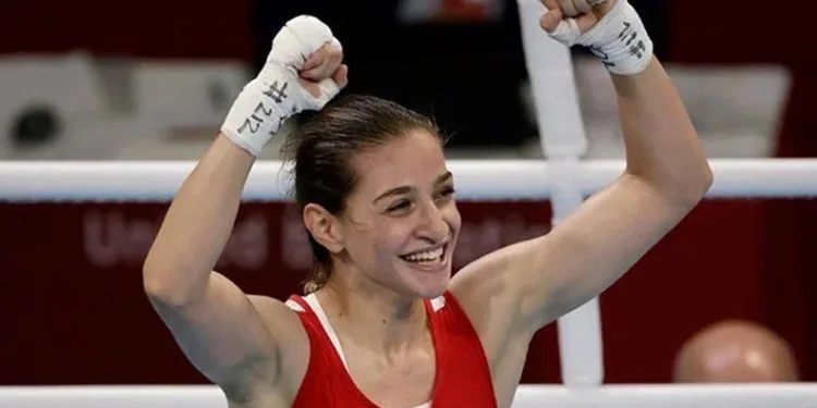 Buse Naz Çakıroğlu çeyrek finalde