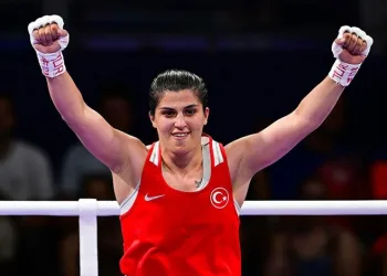Busenaz Sürmeneli çeyrek finalde
