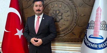 Ercan Özel İYİ Parti’den ayrılıyor mu?