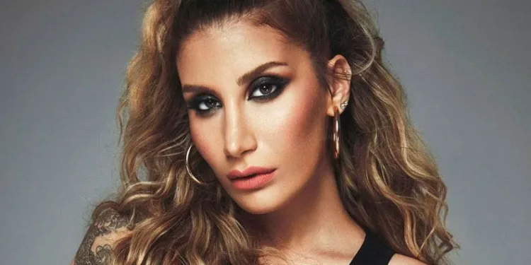 İrem Derici rakiplerine fark attı