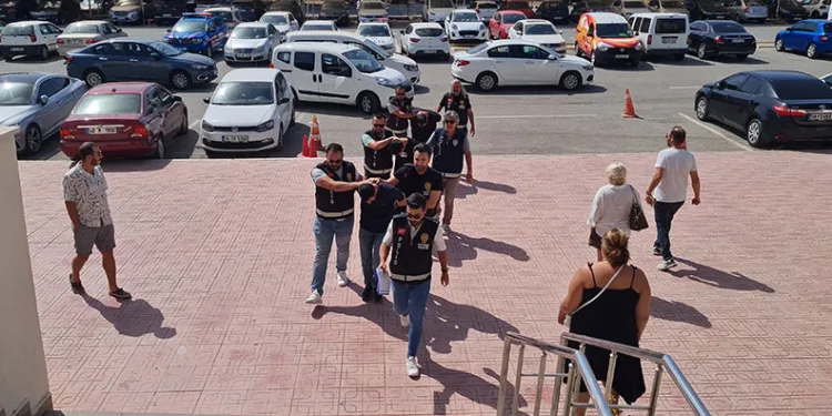 2 kişinin öldürüldüğü silahlı saldırıda 7 tutuklama