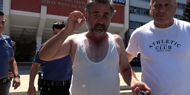 ÇAYKUR binası önünde ilginç eylem
