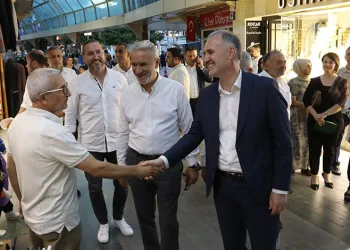 İnegöl çarşısında alışveriş şenliği bereketi