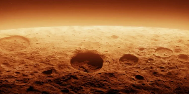 Mars’ta sıvı su rezervuarı bulundu