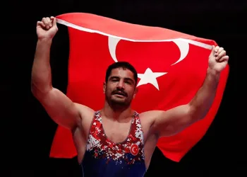 “Dünyanın en güzel bayrağını hak ettiği yere çıkarttım”