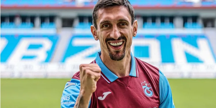 Trabzonspor’da Stefan Savic, Rapid Wien maçı kadrosundan çıkarıldı