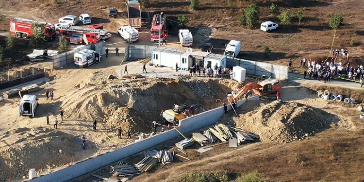Tuzla’da şantiyede göçük: İki işçi hayatını kaybetti