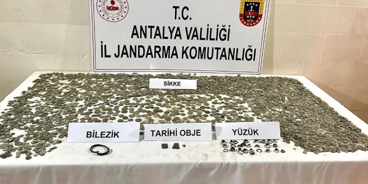 Kaş’ta tarihi eser kaçakçılığı operasyonu
